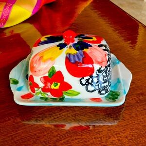 Anthropologie Painted Amaryllis Butter Dish EXCELLENT condition